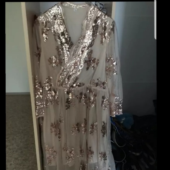 Sexy Midi dress - Picture 4 of 4